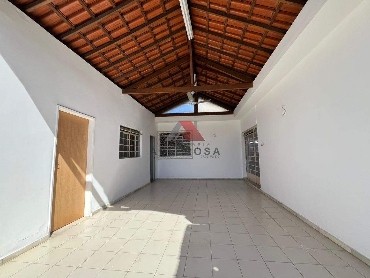 Casa residencial para aluguel no Centro: 