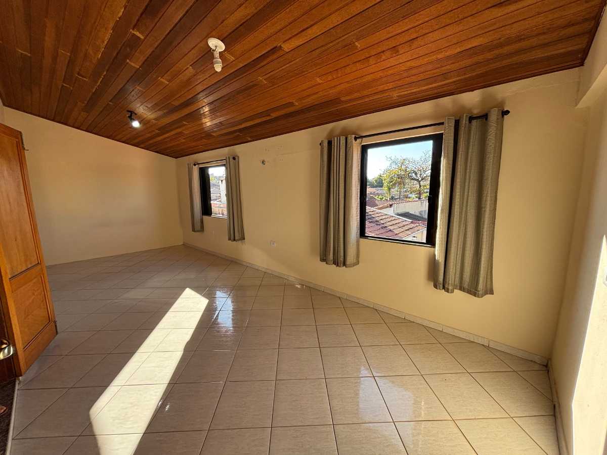 Casa à venda no Nossa Senhora do Monte Serrat: 