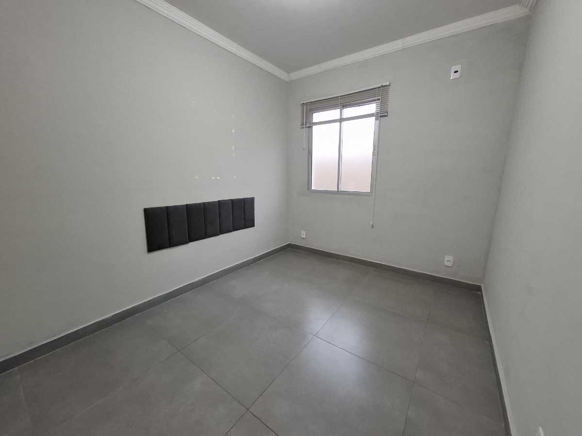 Apartamento à venda no Edificio Monte Serrat: 
