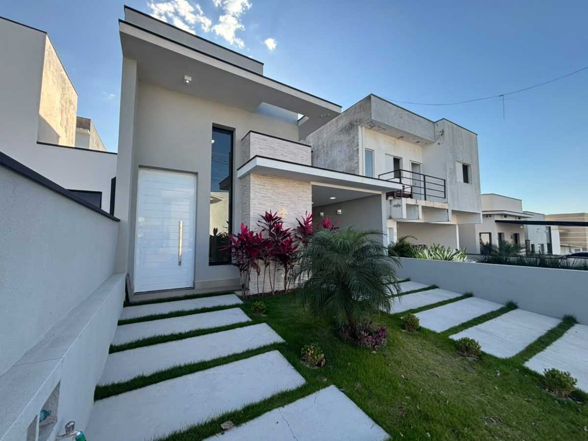 Casa à venda no Condomínio Guarujá: 