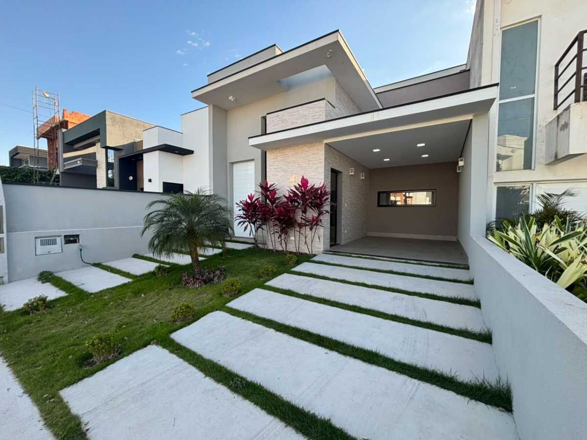 Casa à venda no Condomínio Guarujá: 