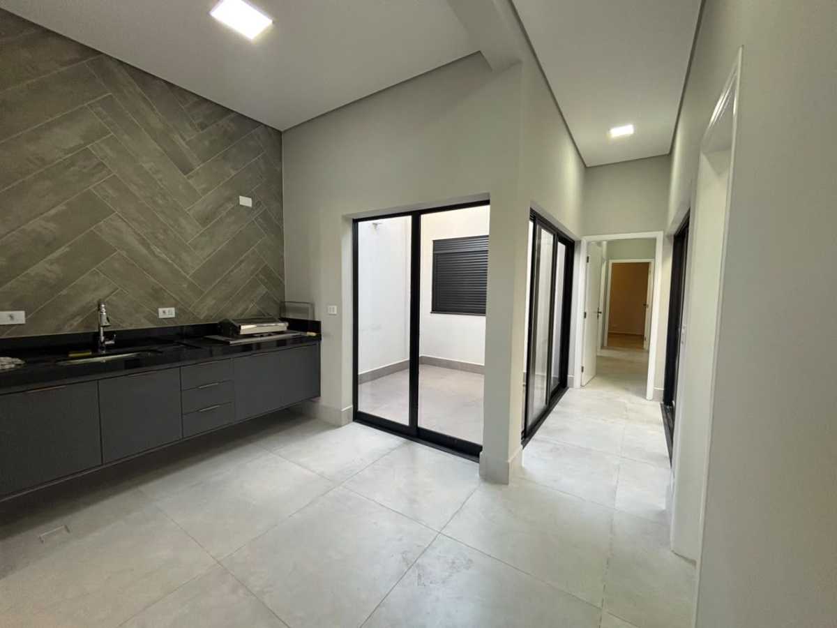 Casa à venda no Condomínio Guarujá: 