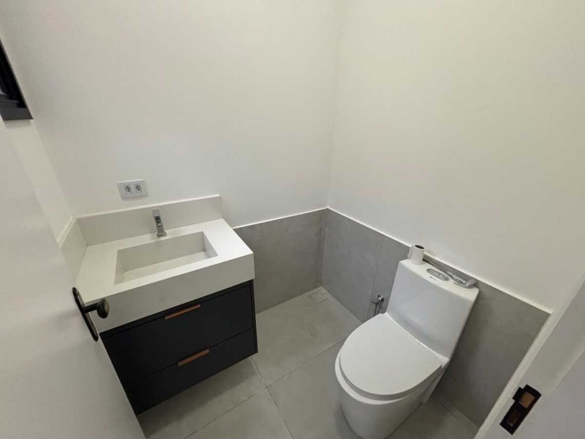 Casa à venda no Condomínio Guarujá: 