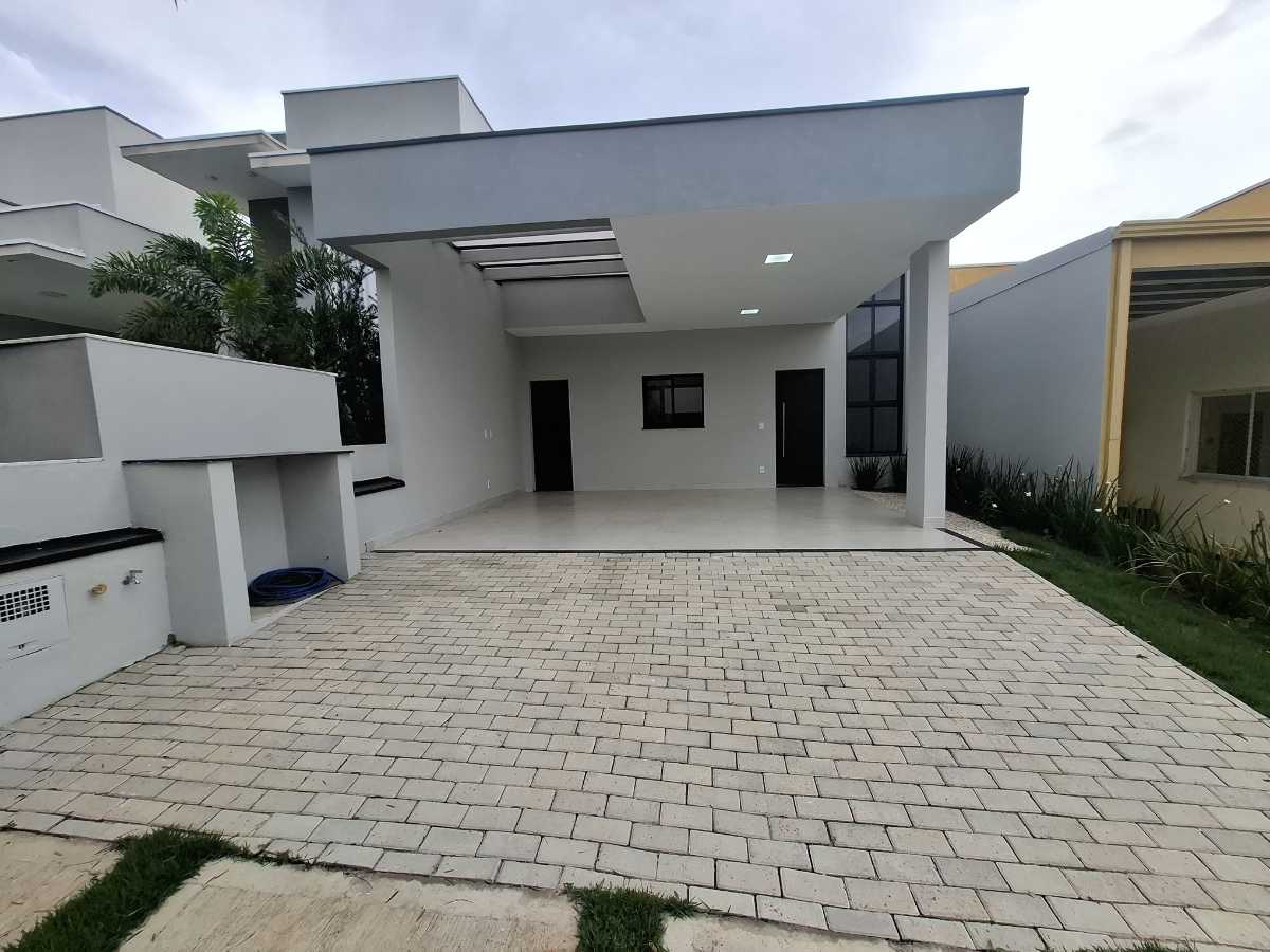 Casa à venda no Condominio Village Mountonee: 