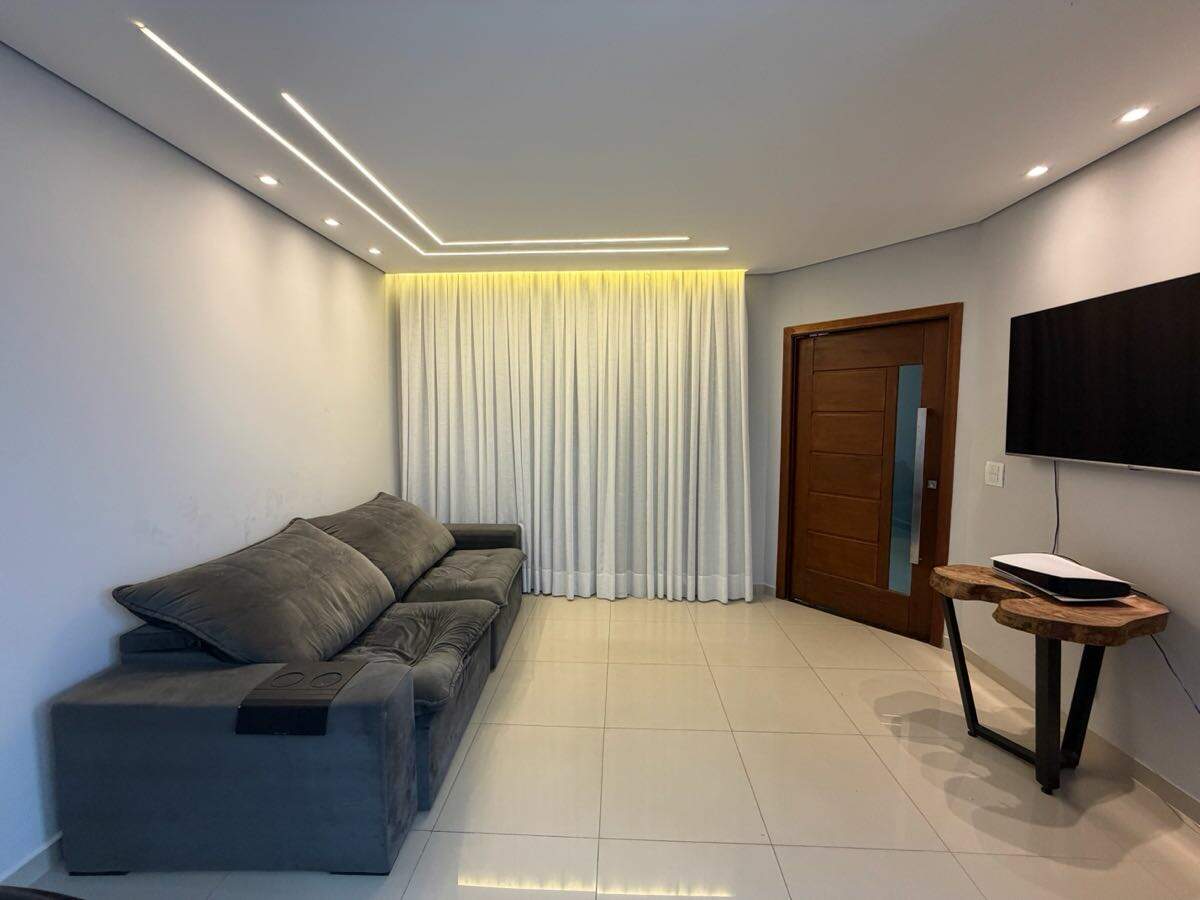 Casa à venda no Jardim Nair Maria: 