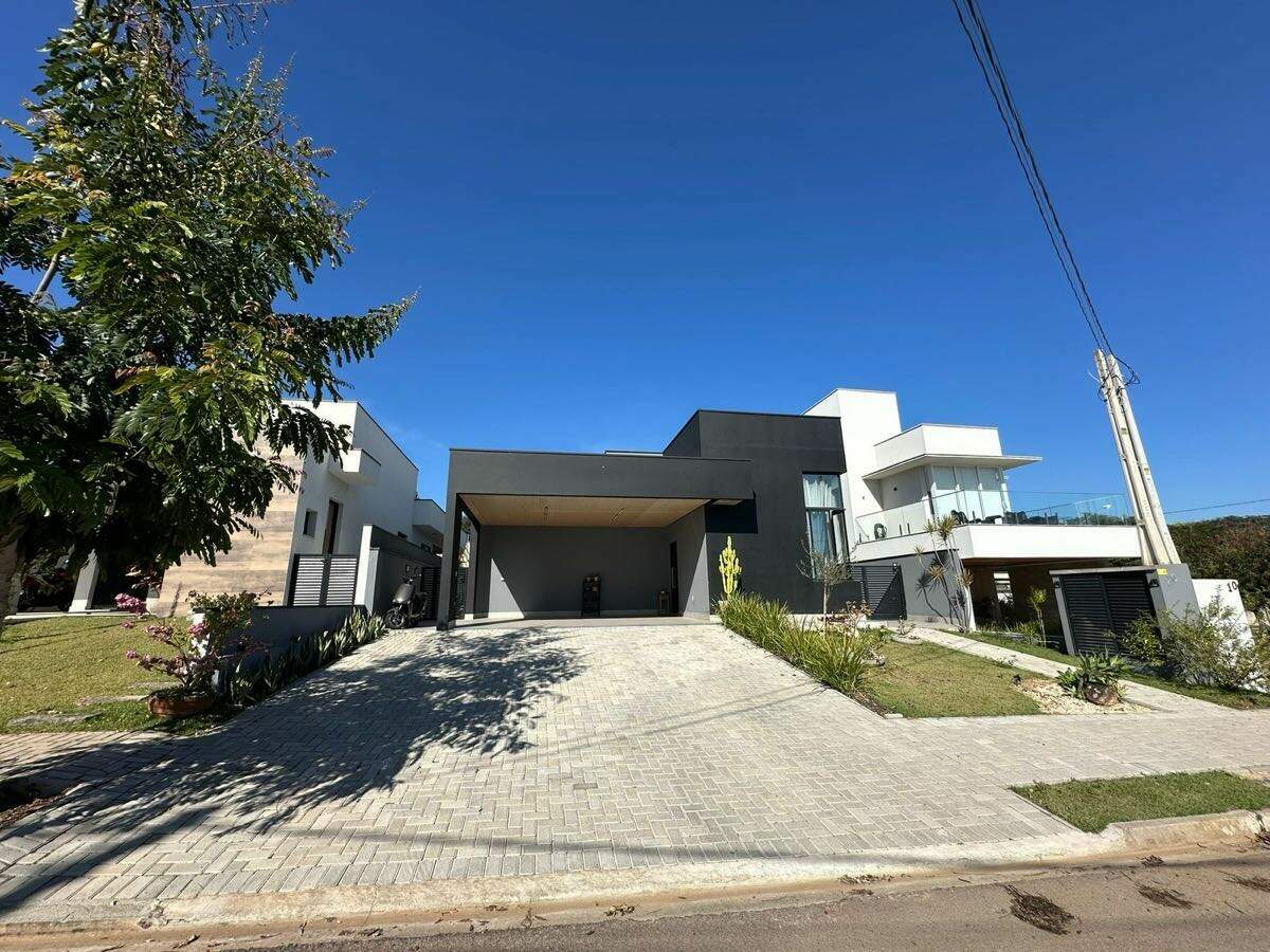 Casa à venda no Condominio Portal dos Bandeirantes: 