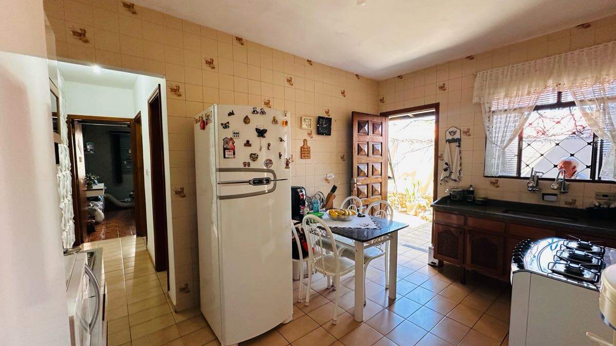 Casa à venda no Jardim Paraíso: 