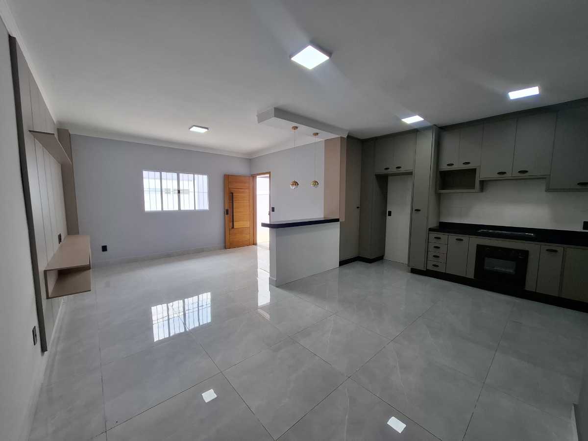 Casa à venda no Jardim Nair Maria: 