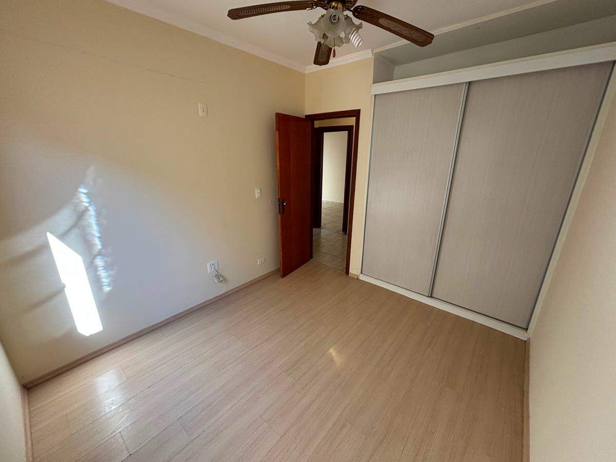 Casa à venda no Jardim Donalísio: 