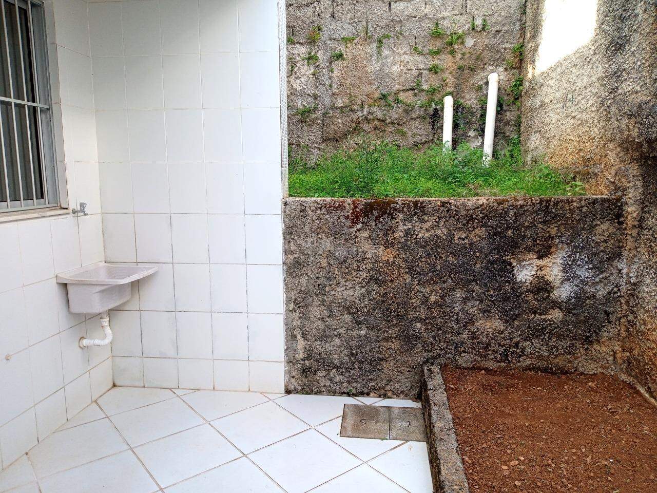Apartamento para aluguel no Estoril: ÁREA DE SERVIÇOS
