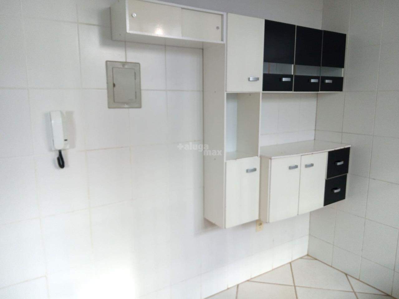 Apartamento para aluguel no Estoril: COZINHA