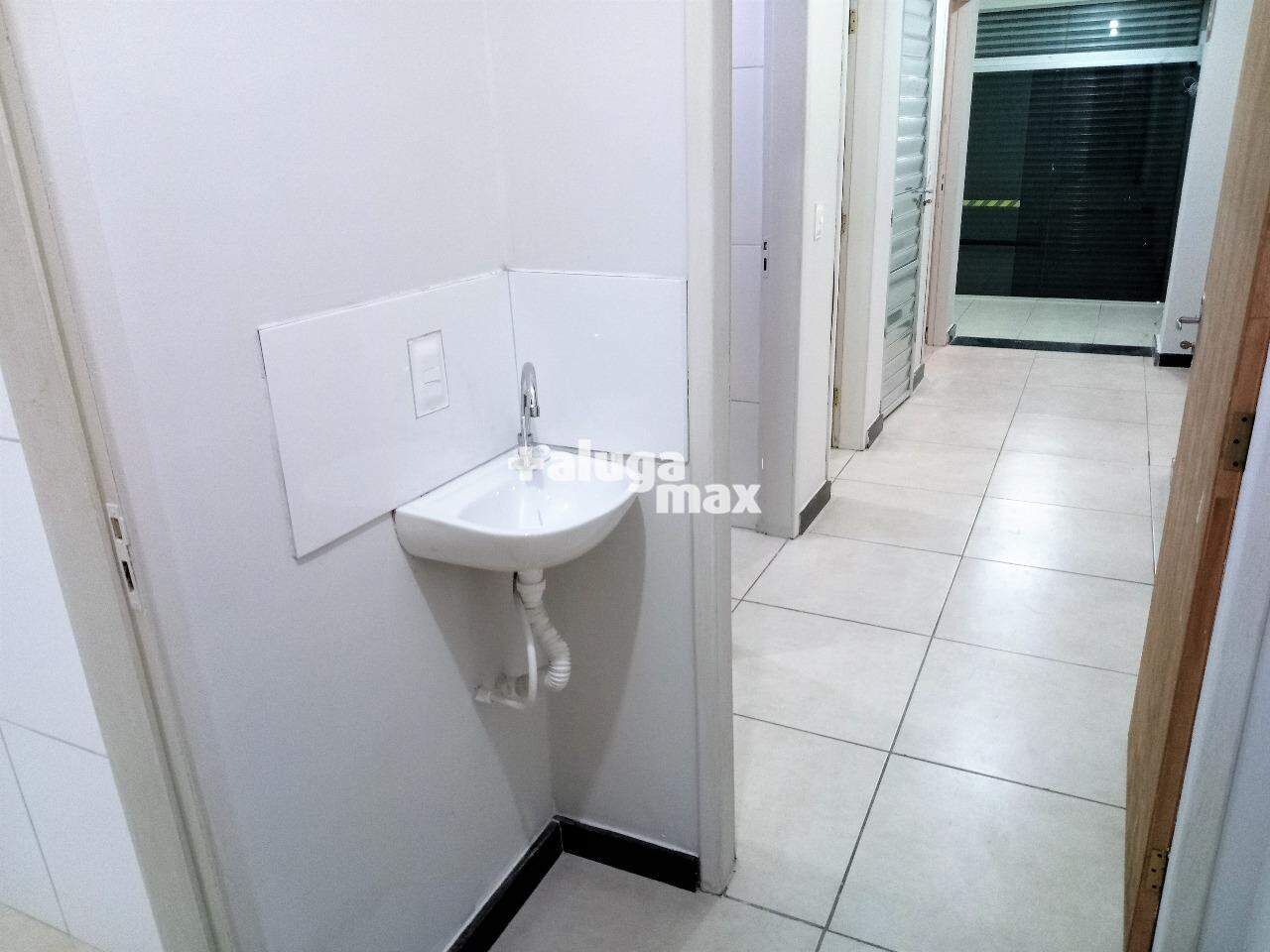 Loja para aluguel no ELDORADO: FUNDO CORREDOR E LAVABO