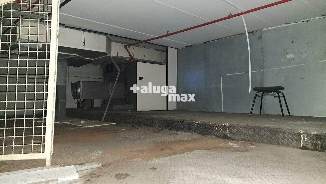 Loja para aluguel no Barreiro: Mezanino