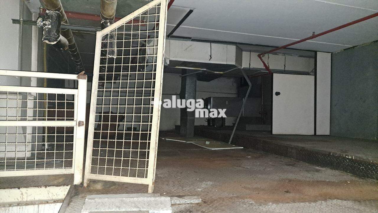 Loja para aluguel no Barreiro: Mezanino