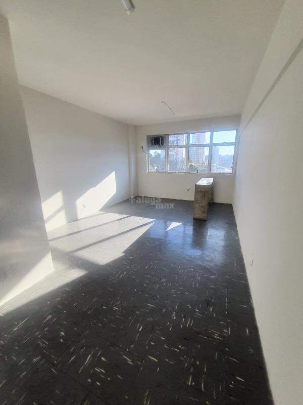 Sala para aluguel no Prado: 