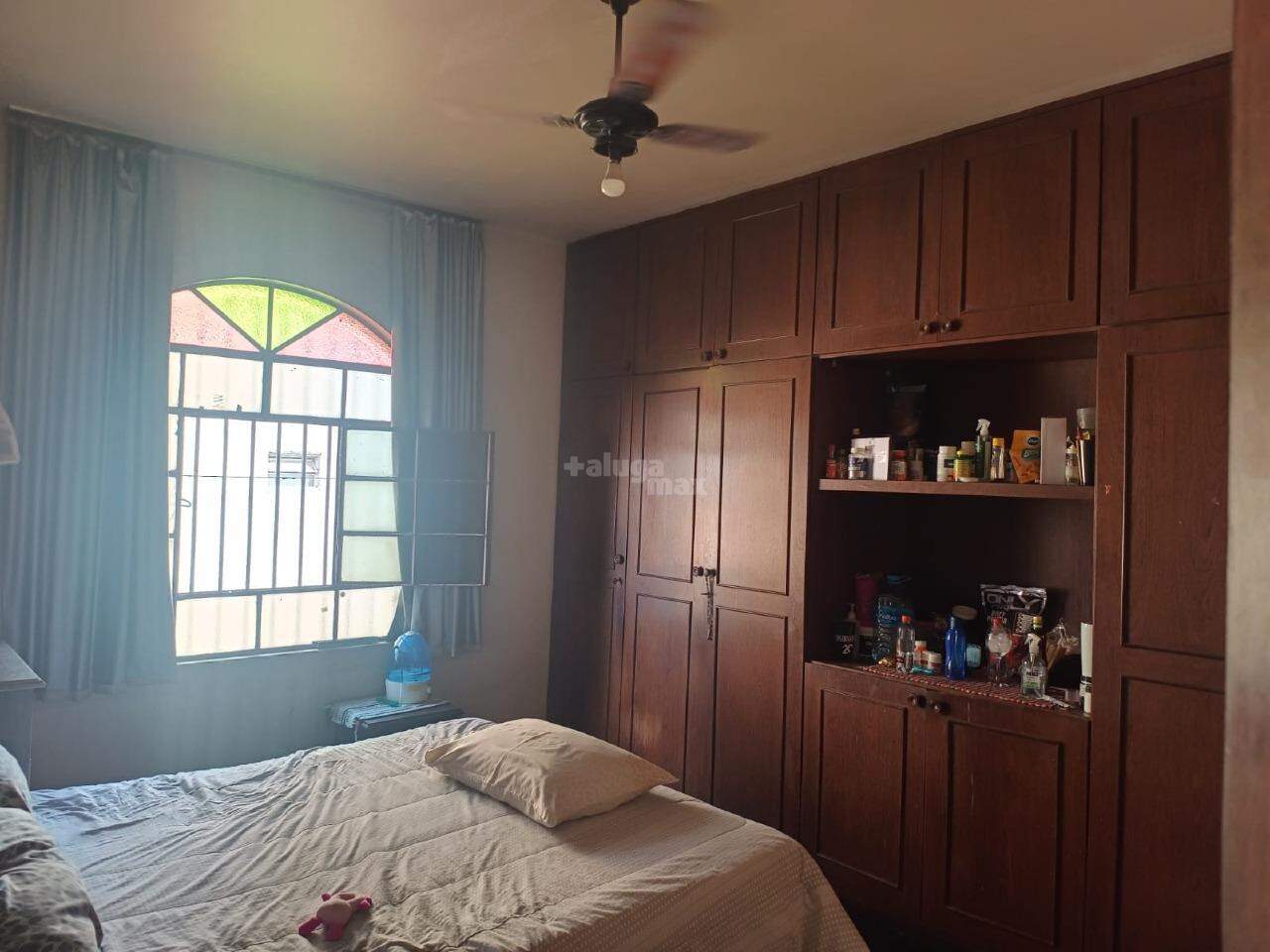 Casa à venda no Carlos Prates: 