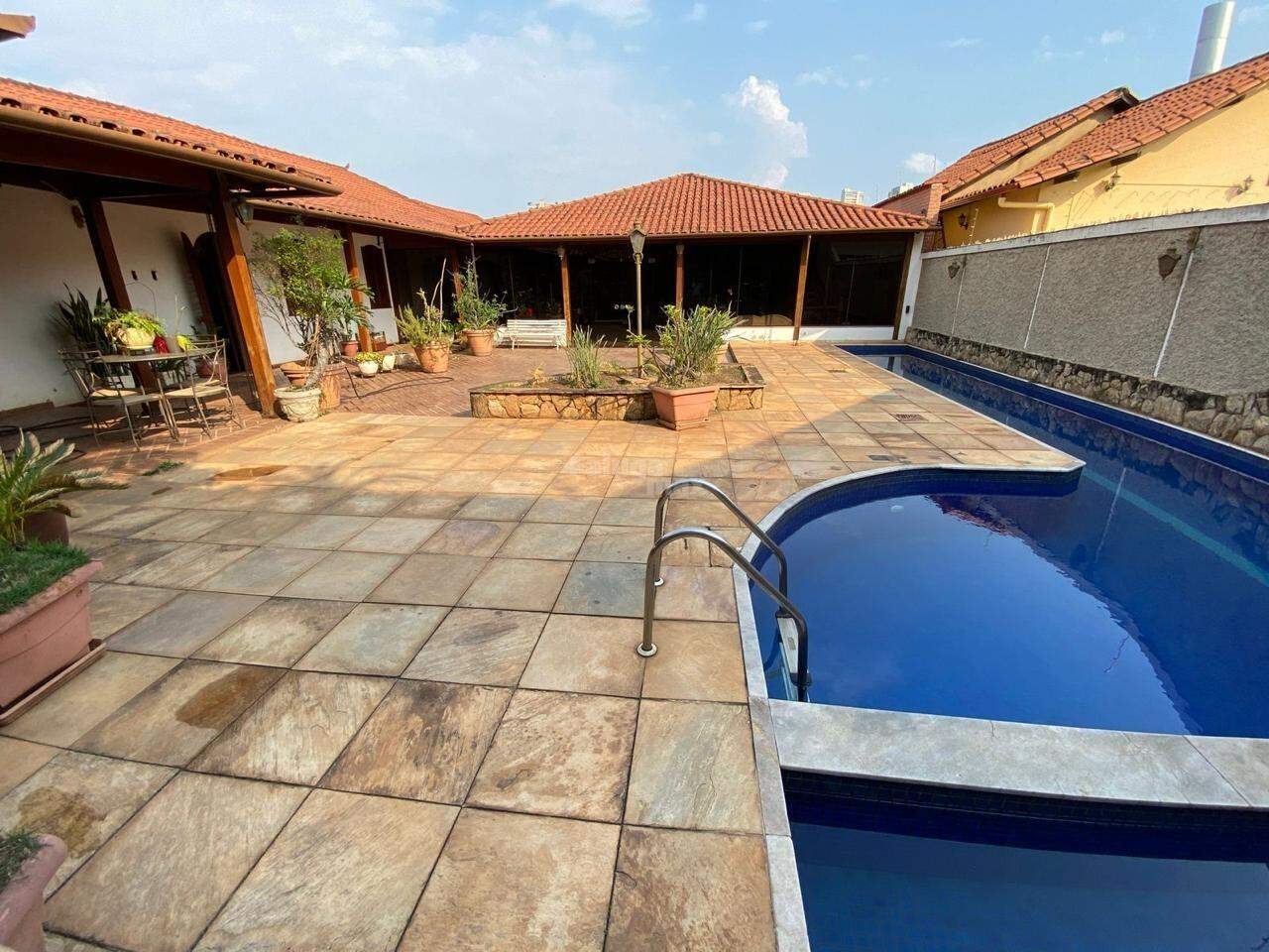 Casa à venda no Santa Lúcia: 