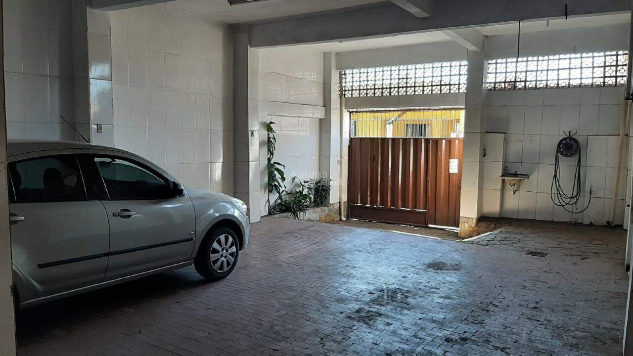 Casa à venda no Carlos Prates: 