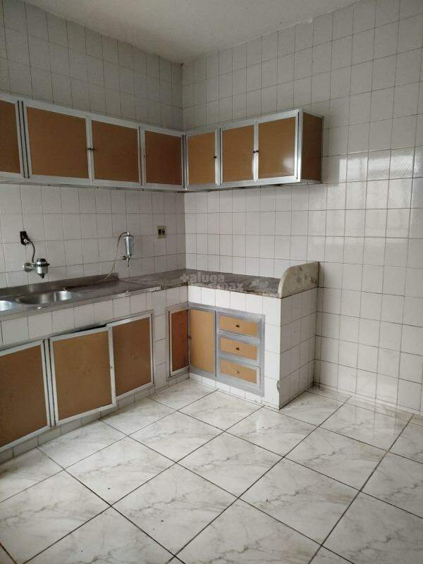 Casa à venda no Carlos Prates: 