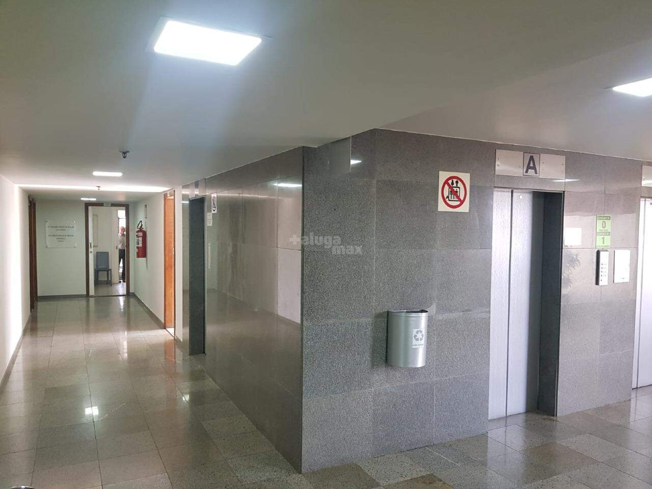 Sala à venda no Santa Efigênia: 