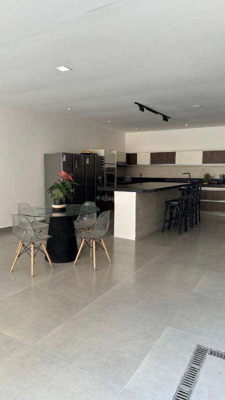 Casa à venda no Braúnas: 