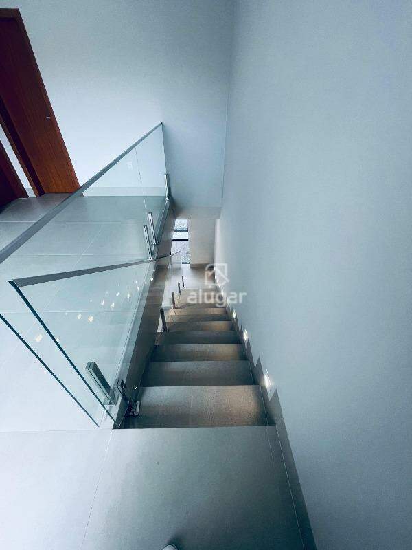 Casa à venda, 4 quartos em Montes Claros no bairro Loteamento Reserva Real no valor de R$ 850.000,00 - Alugar Imóveis: 