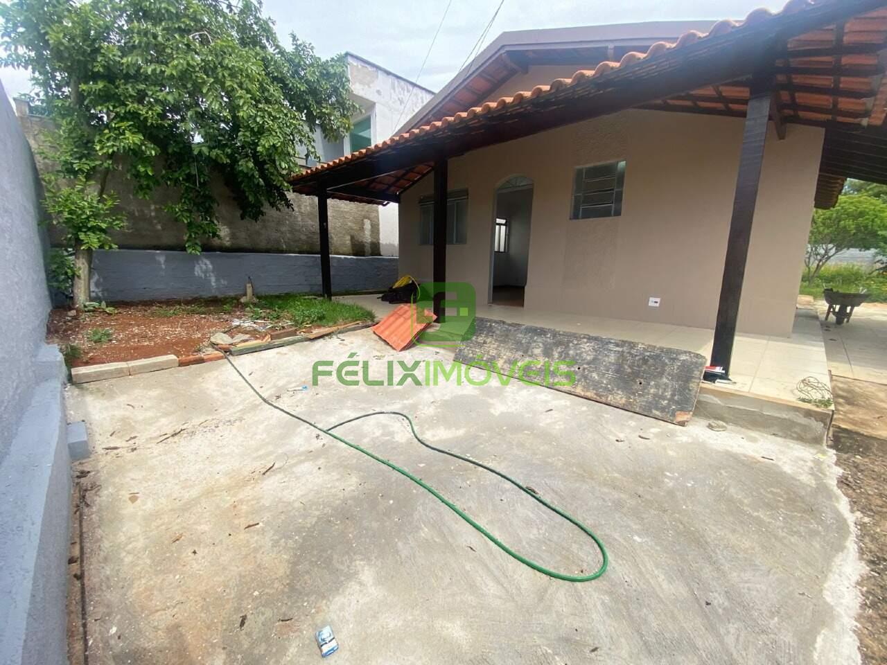 Casa para aluguel no Francisco Pereira: 