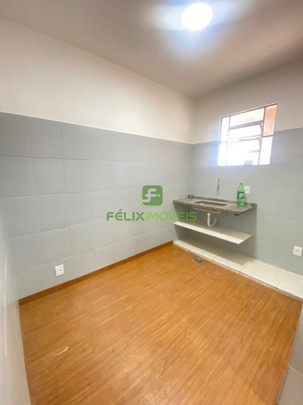 Casa para aluguel no Francisco Pereira: 