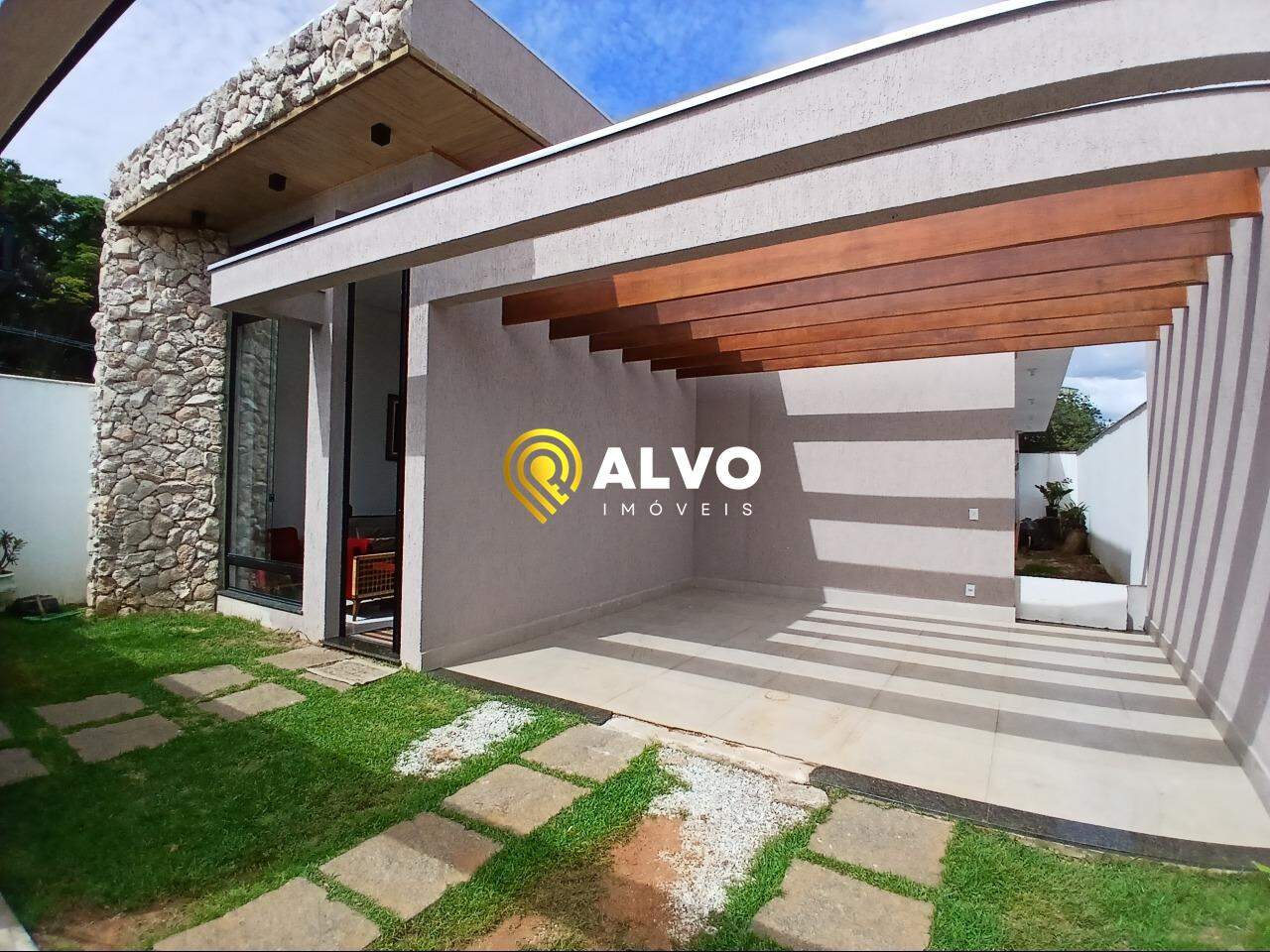 Casa à venda no Acácias: 