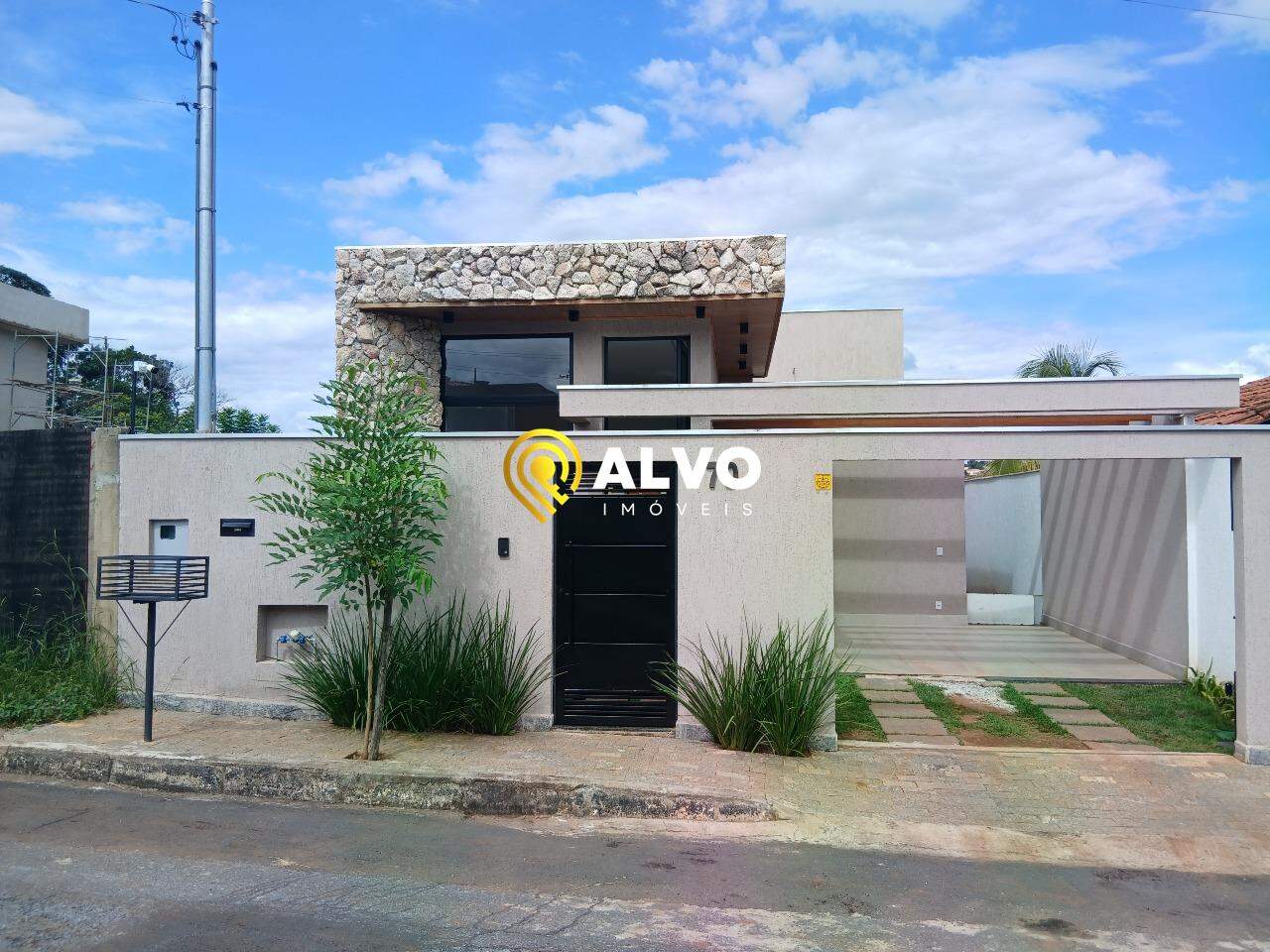 Casa à venda no Acácias: 