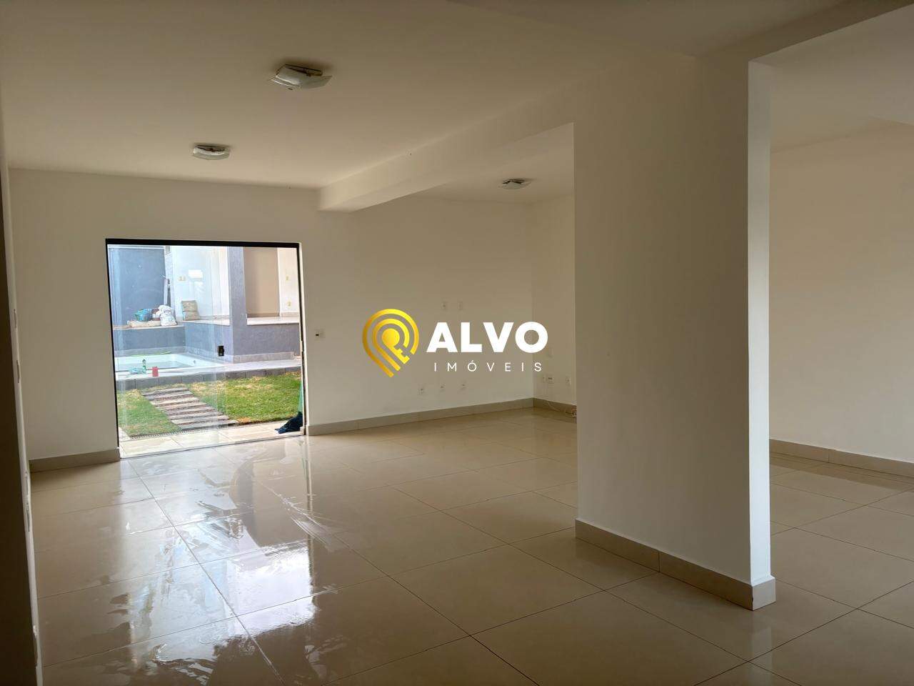 Casa para aluguel no Jardim Ipê II: 