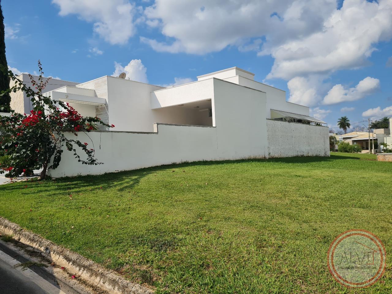 Terreno à venda no Residencial Portal do Lago: 