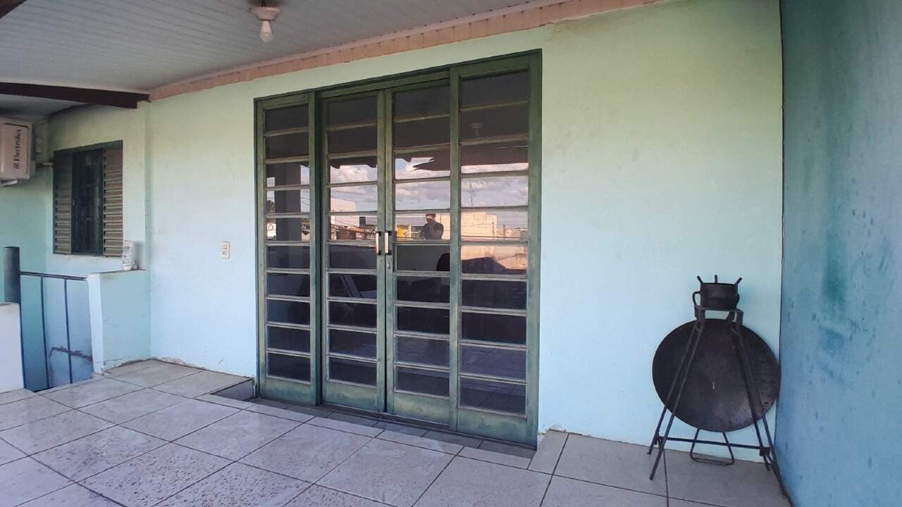 Casa para aluguel no Jardim Santa Helena: 