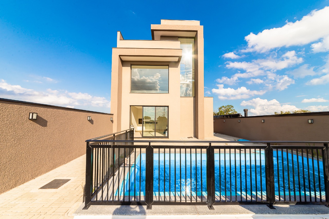 Lote em condomínio à venda no Novo Mundo: 