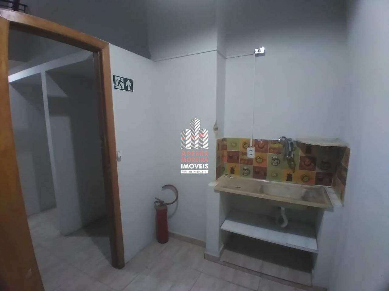 LOJA para aluguel no Funcionários: 