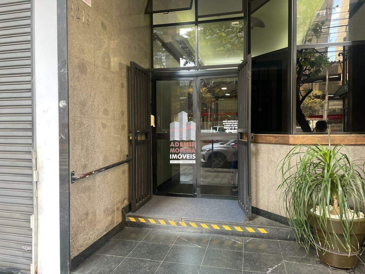 APARTAMENTO à venda no Barro Preto: 