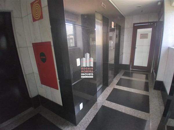 PRÉDIO COMERCIAL para aluguel no Centro: 