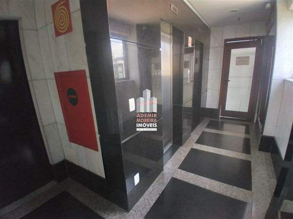 PRÉDIO COMERCIAL para aluguel no Centro: 