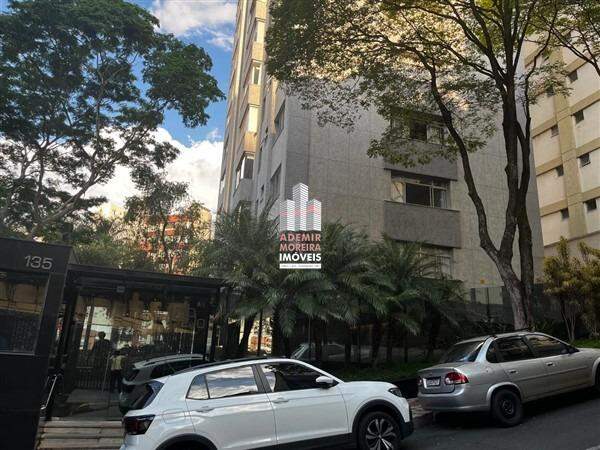 APARTAMENTO para aluguel no Sion: 