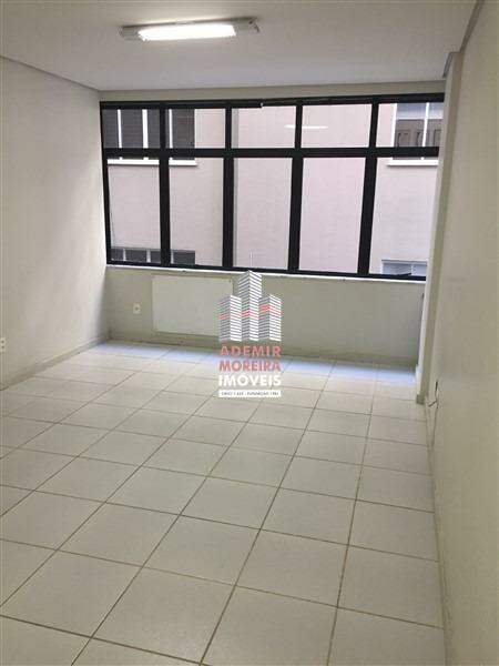 CONJUNTO DE SALAS para aluguel no Santo Agostinho: 