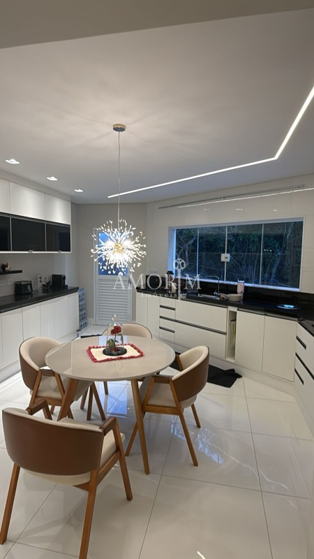 Casa em Condomínio Suru Santana de Parnaíba 