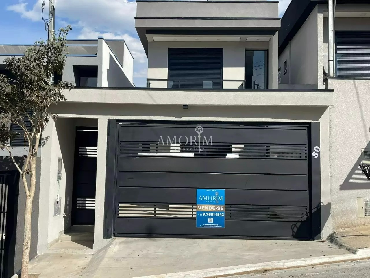Casa em Condomínio À Venda Com 3 Suítes Piscina e 2 Vagas em Santana de Parnaíba