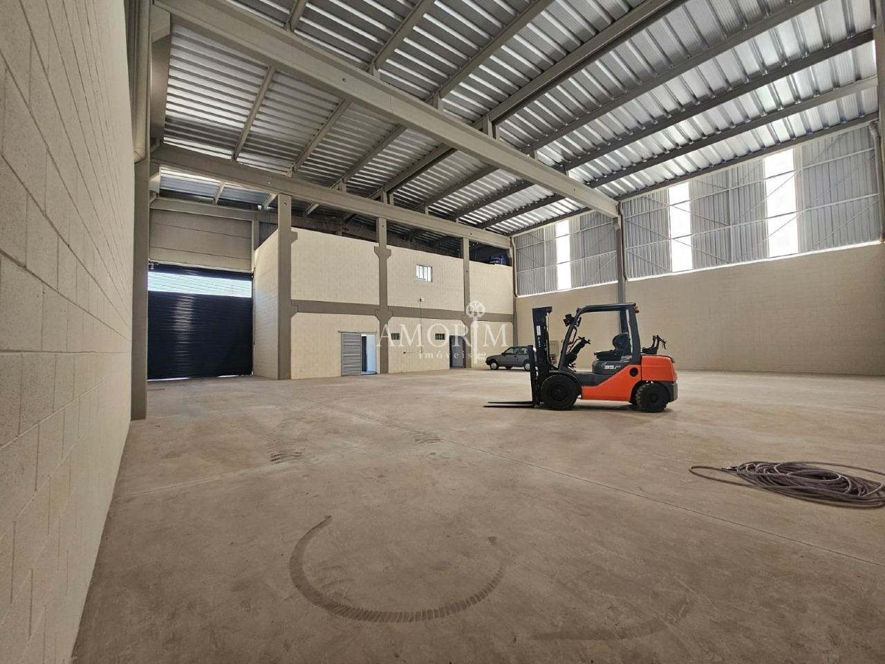 Galpão Vila Poupança Santana de Parnaíba 