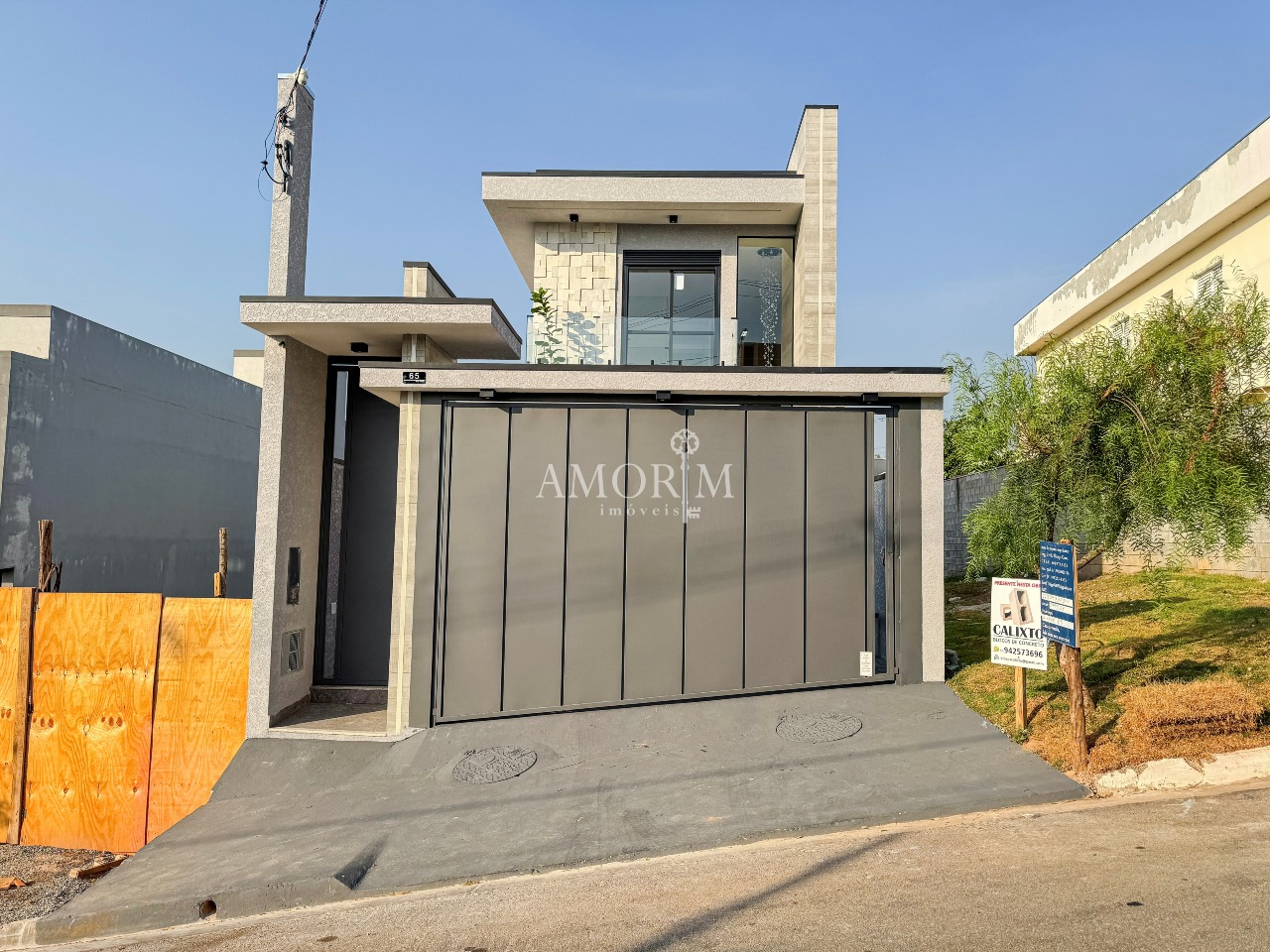 Casa Modelo - 3 Quartos 1 Suíte e 2 Vagas NO Condomínio Villas do Jaguari em Santana de Parnaíba/Sp