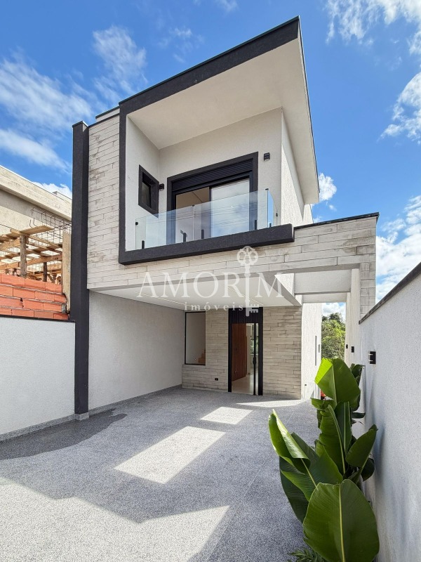 Casa em Condomínio Com 3 Suítes e 4 Vagas em Santana de Parnaíba/Sp