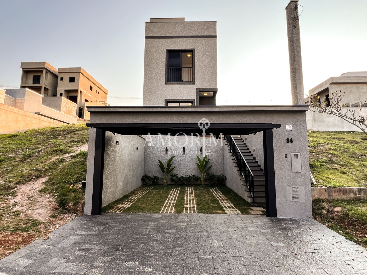 Casa em Condomínio Fechado Com 3 Dormitórios e Piscina - Nova Jaguari