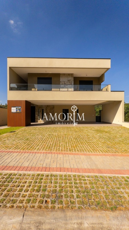 Casa em Condomínio À Venda 5 Suítes 6 Vagas em Santana de Parnaíba/Sp