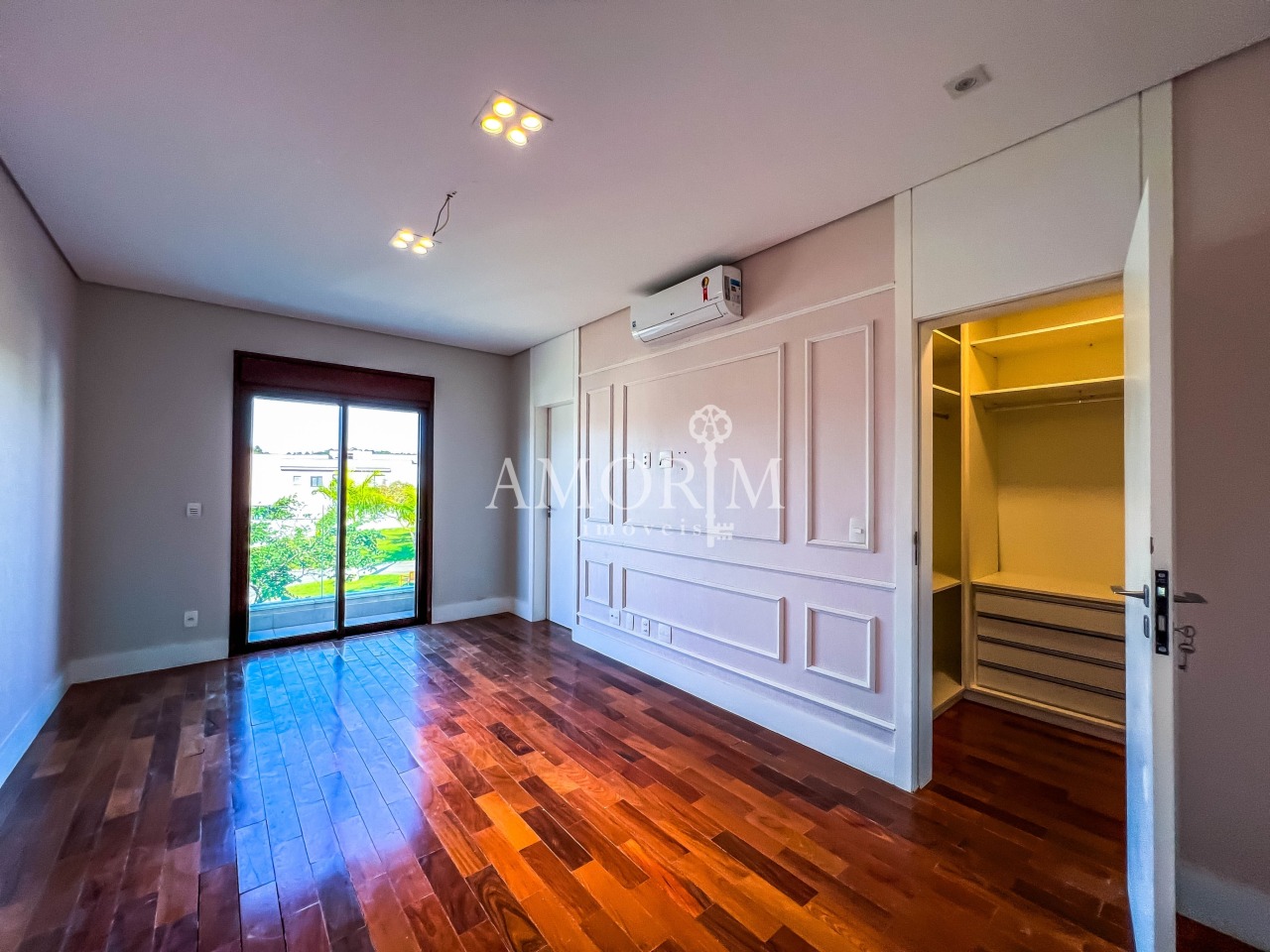 Casa em Condomínio Alphaville Santana de Parnaíba 