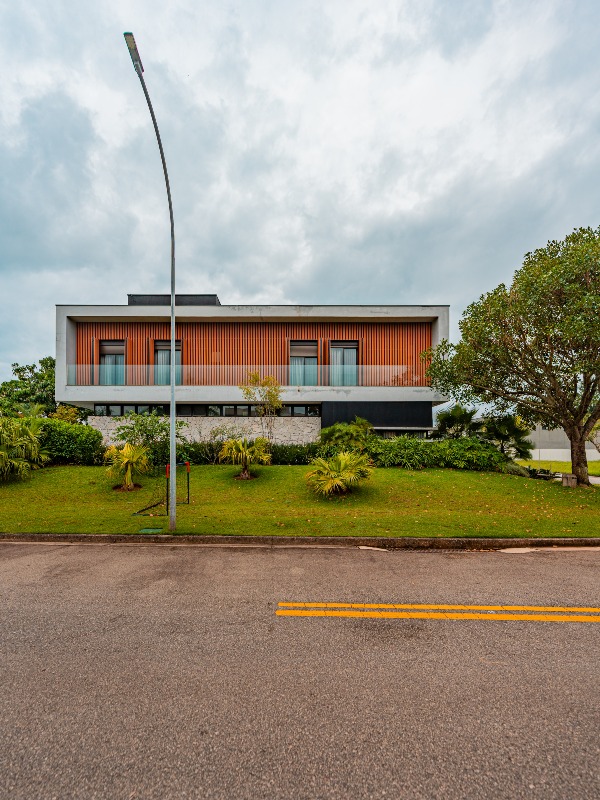 Casa Mobiliada À Venda Com 4 Suítes 6 Vagas em Alphaville