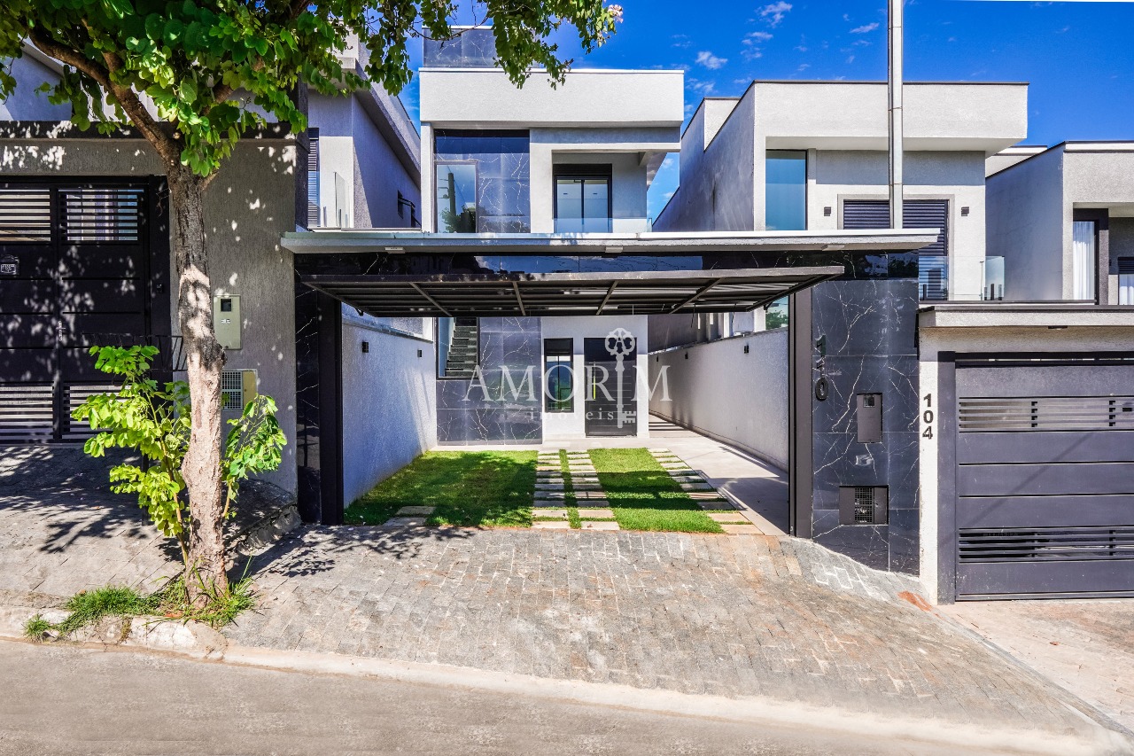 Casa Á Venda Com 3 Quartos 2 Vagas em Santana de Parnaiba/Sp